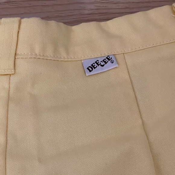 Vintage Dee Cee Women's Shorts cuff yellow size 14 - Picture 1 of 8